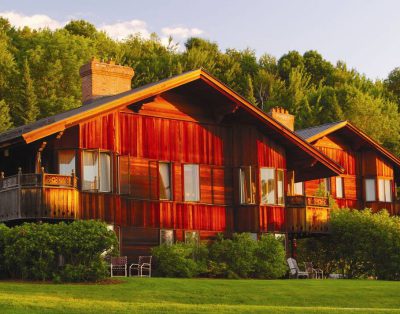 Holiday Getaway at this Upscale Lodge-NEW DEAL!